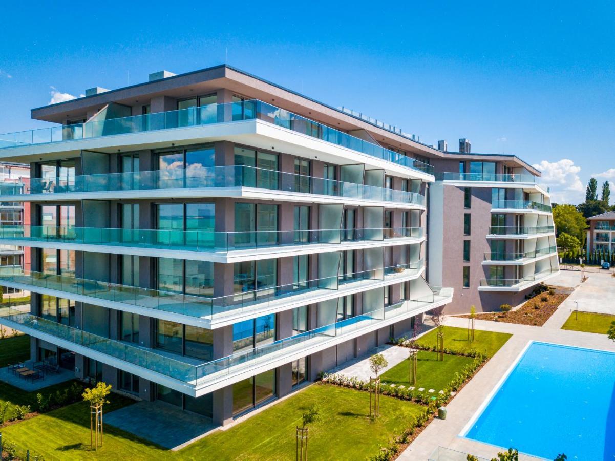 MF Coral 64 Premium Apartment Siófok Exterior foto