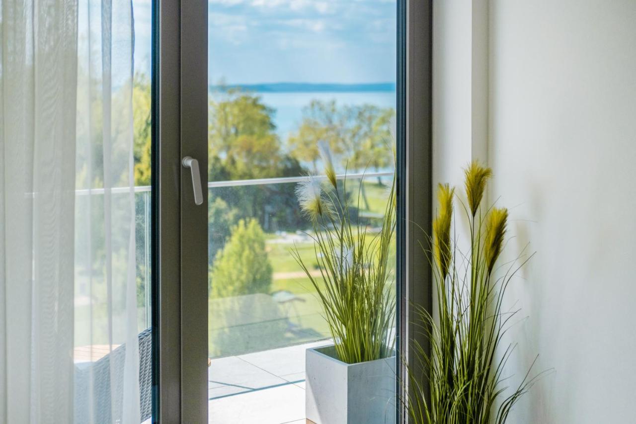 MF Coral 64 Premium Apartment Siófok Exterior foto
